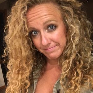 Meet your Posher, Brit